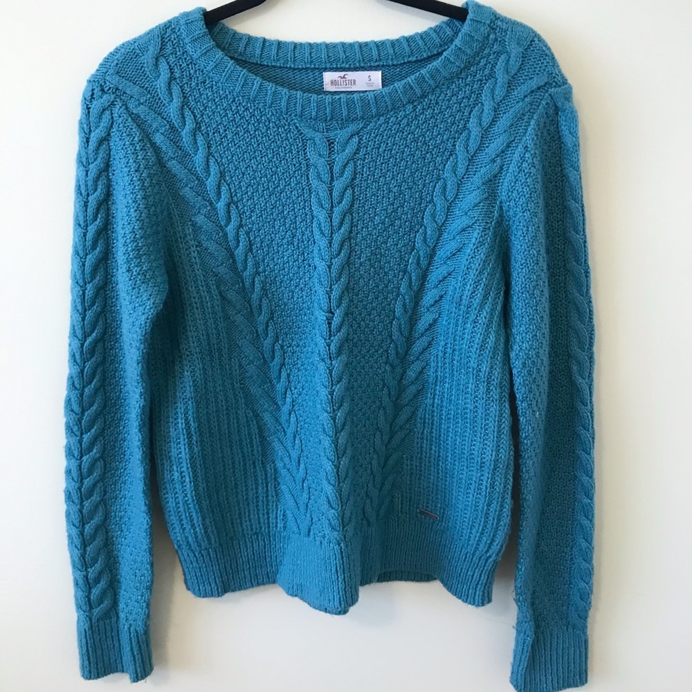 Hollister knit sweater